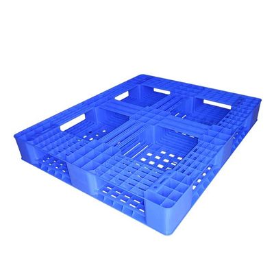 Palet Plastik HDPE 1.2x1m Solid Top Rackable Pallet Untuk Gudang 0.8T Beban Statis