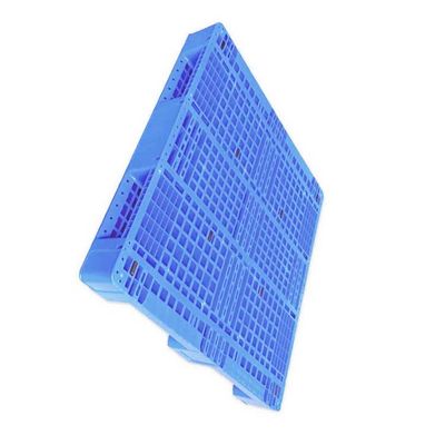 43.3X43.3 'Biru 5000Kg PE Stackable Plastic Pallet Untuk Penyimpanan Logistik