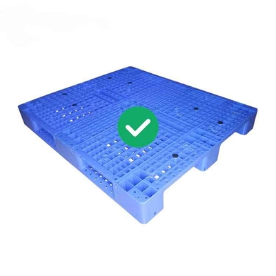 Palet Plastik Gudang PE Stackable 2000Kg Beban Dinamis 130x110